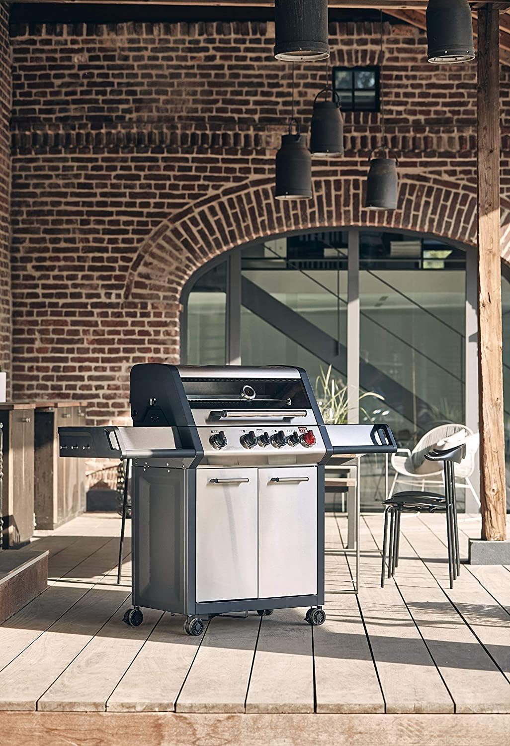 ENDERS - Barbecue Monroe Pro 4 SIK Turbo - 4 brûleurs dont 1 Turbo Zone - 1 brûleur arrière infrarouge - 1 brûleur latéral - Simple Clean - Switch Grid - Jusqu'à 14 convives - 21,1 kW