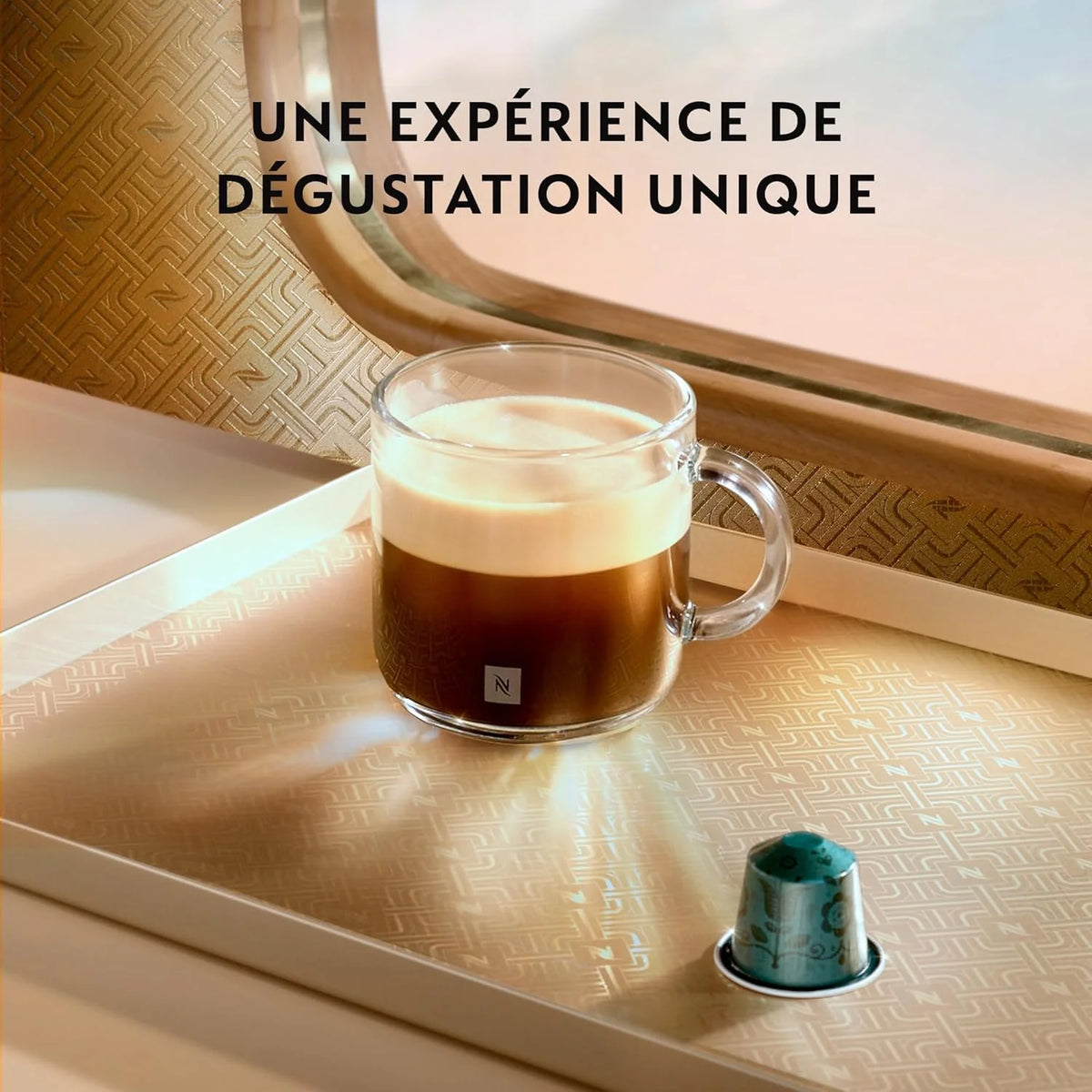 De'Longhi Nespresso CitiZ EN167.B, Machine à Café en Capsules, Machine à Café pour une Tasse, Design Compact, Pression 19 Bar, 2 Tailles de Tasses, Ensemble de Bienvenue Inclus, Noir