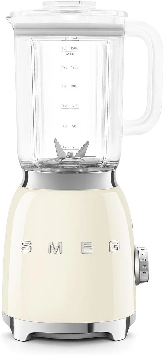 Smeg, Blender BLF03CREU 1,5 L, 4 Vitesses, 4 Fonctions Smoothie, Pulse, Glace Pilée et Autonettoyant, Bloc Moteur et Bouchon Doseur, Base Antidérapante, Range Cordon Intégré, 800W, Crème