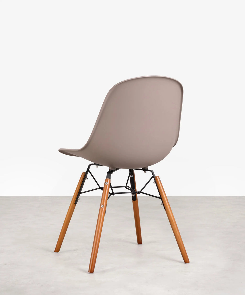 Silla de Polipropileno y Madera Elon