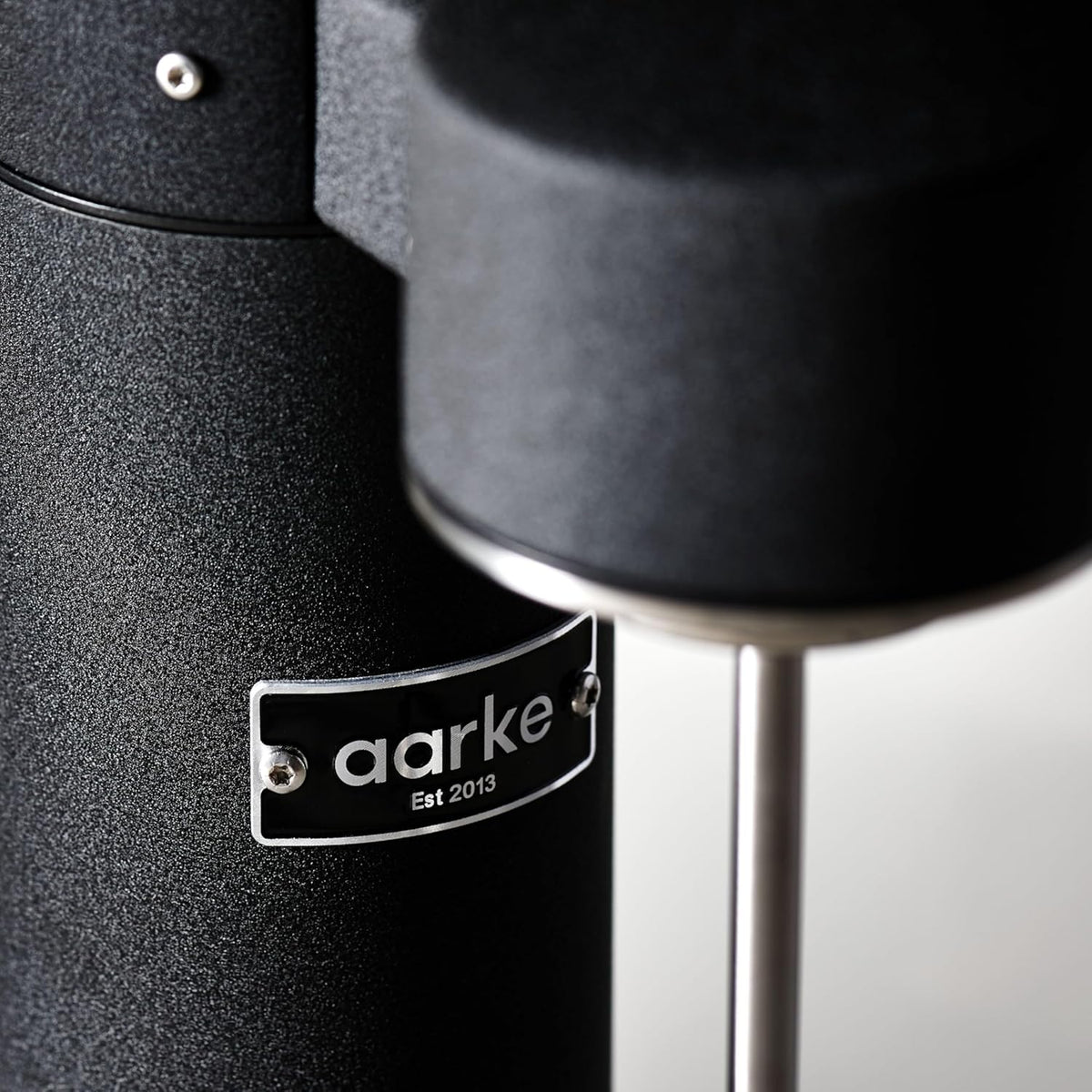 Aarke Carbonator 3, Máquina Gasificadora de Agua en Acero Inoxidable, incluye Dos Botellas (800ml), Acabado en Negro