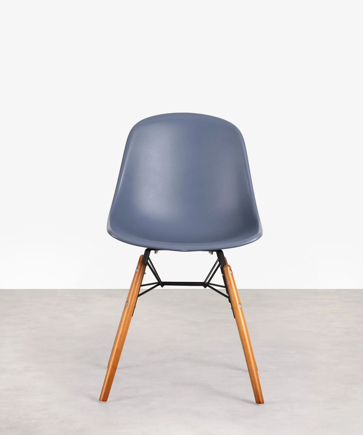 Silla de Polipropileno y Madera Elon